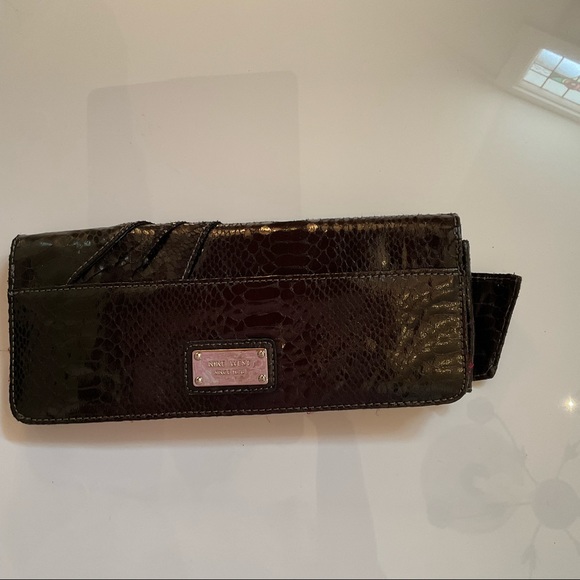 Nine West Faux Snakeskin Clutch - Picture 6 of 10